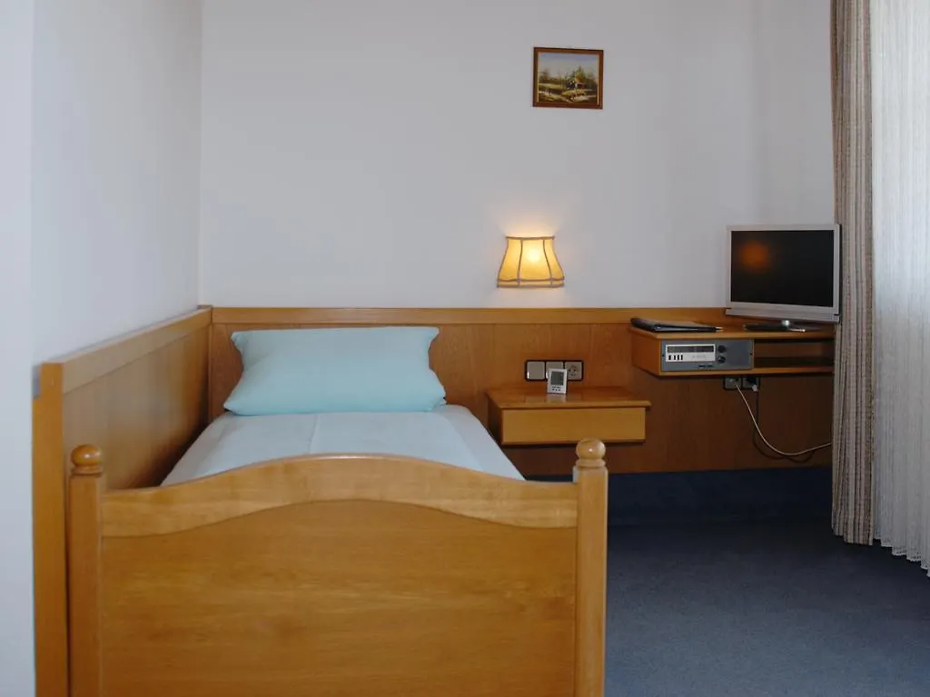 **  Zum Braeu-Toni Hotel Dietfurt Germany